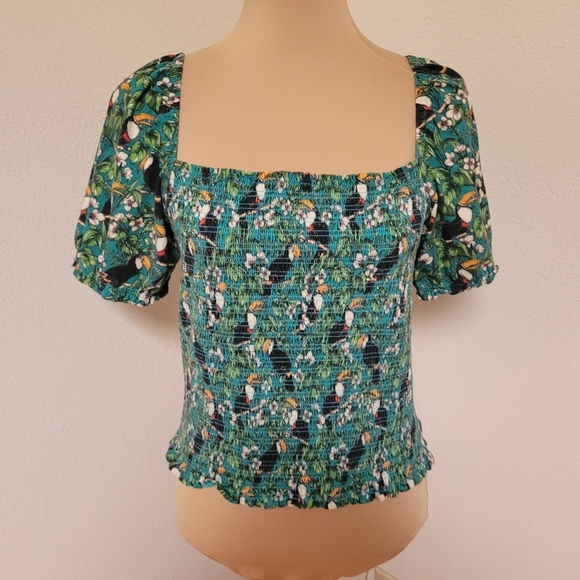 Anthro Dolan Parrot Print Smocked Top - Picture 2 of 6